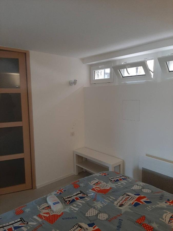 Appartement Climatise Au Calme En Provence ปิแอร์เฟอ-ดู-วา ภายนอก รูปภาพ